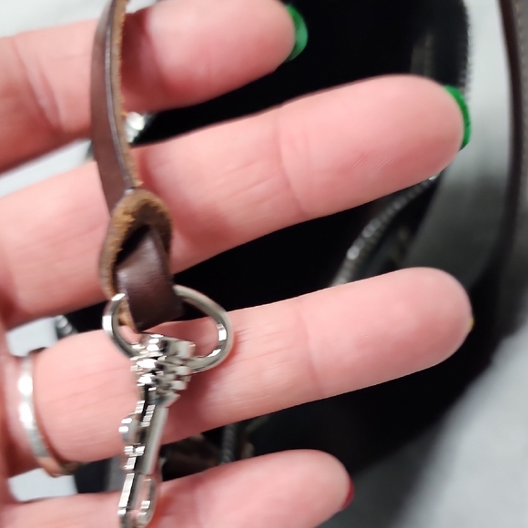 Dooney & Bourke Wayfarer Nylon Hobo shoulder bag - Picture 6 of 7